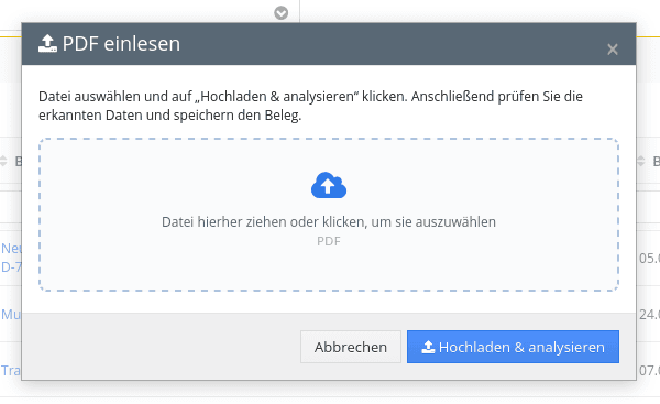 Dialog „PDF einlesen“ mit Hinweistext, Ablagefläche zum Hineinziehen der Datei sowie den Schaltflächen Abbrechen und Hochladen & analysieren